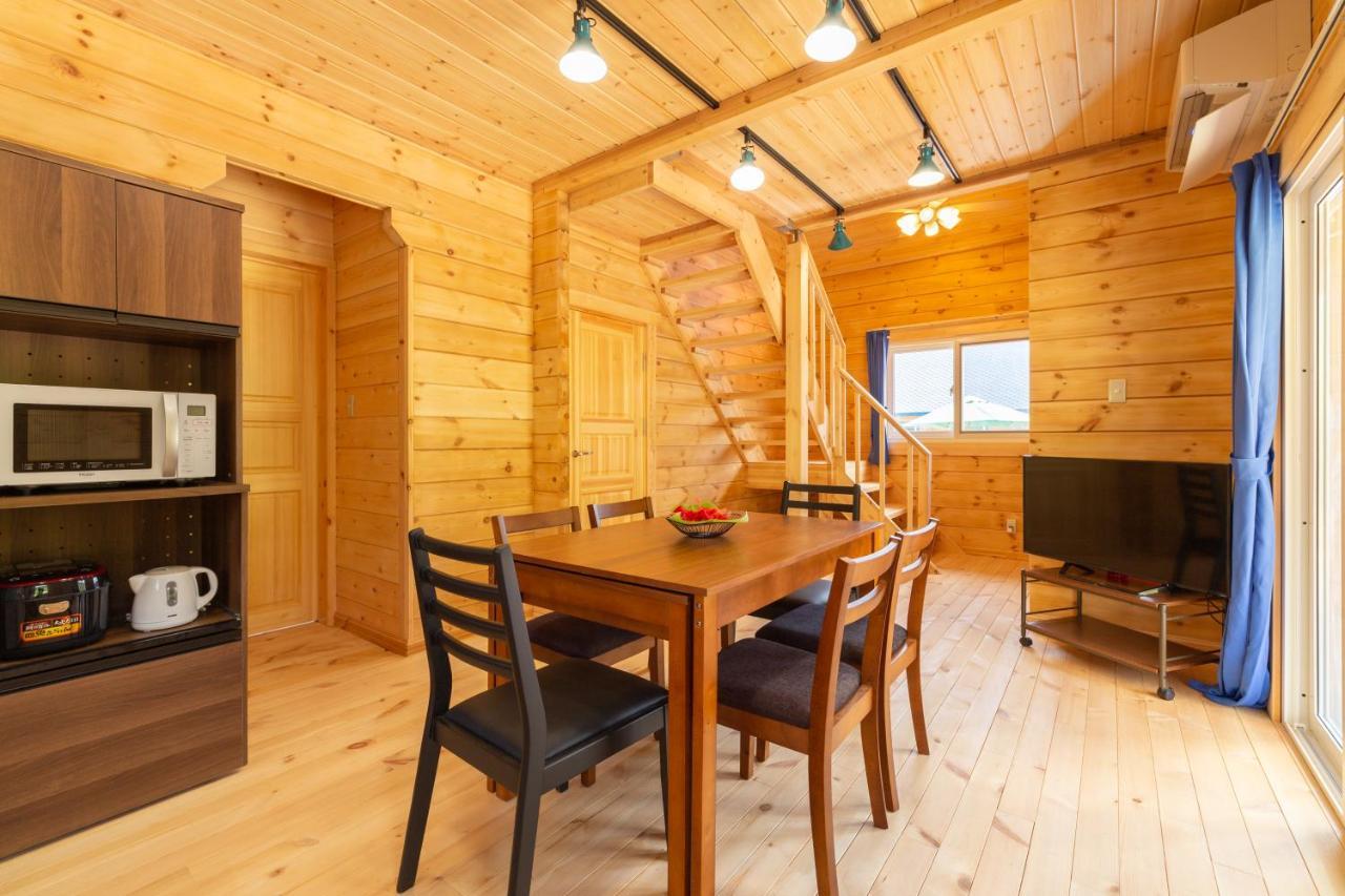 レジーナ石垣　ログテリアⅰ Ferienhaus *