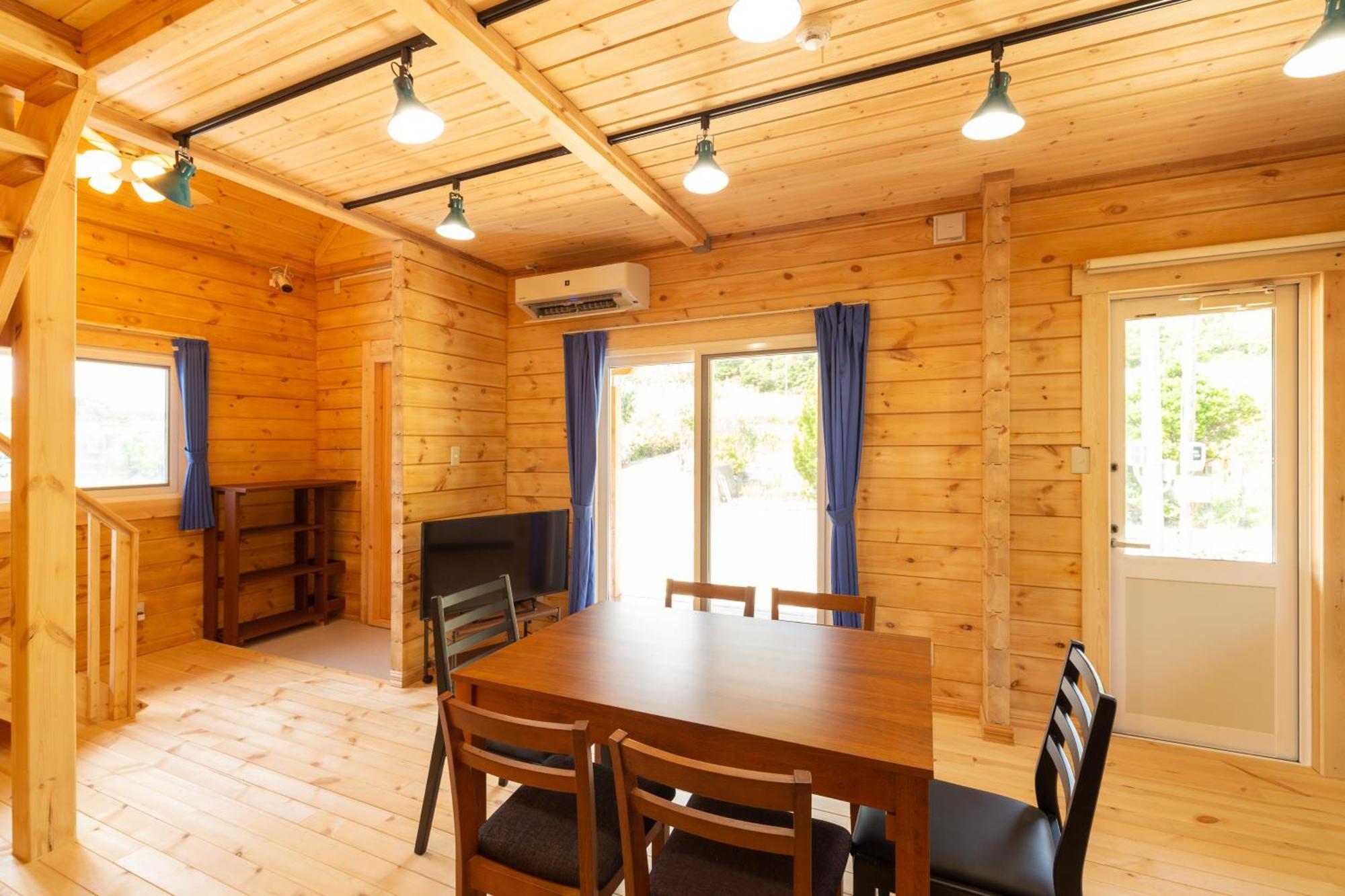 Ferienhaus レジーナ石垣　ログテリアⅰ Hirakubo